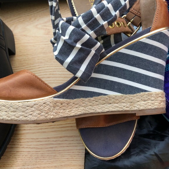 Wedges - Picture 2 of 8